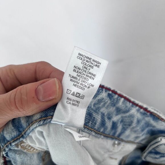 Maurices NWT Edgely Original Fit Relaxed Boyfriend Crop Denim Jeans Size 8 - Picture 7 of 9